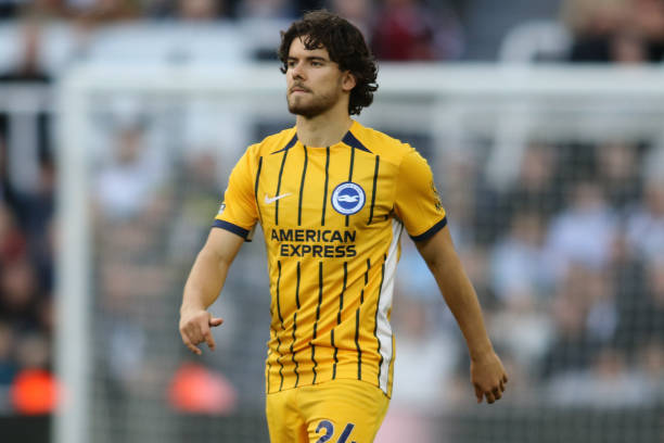 包括场上的 包括场上的